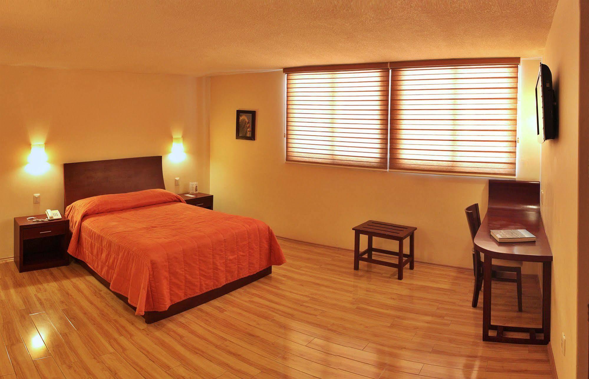Hotel Cr Tehuacán Dış mekan fotoğraf