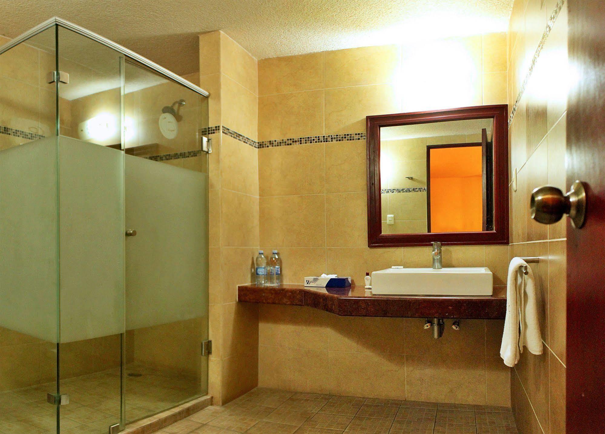 Hotel Cr Tehuacán Dış mekan fotoğraf