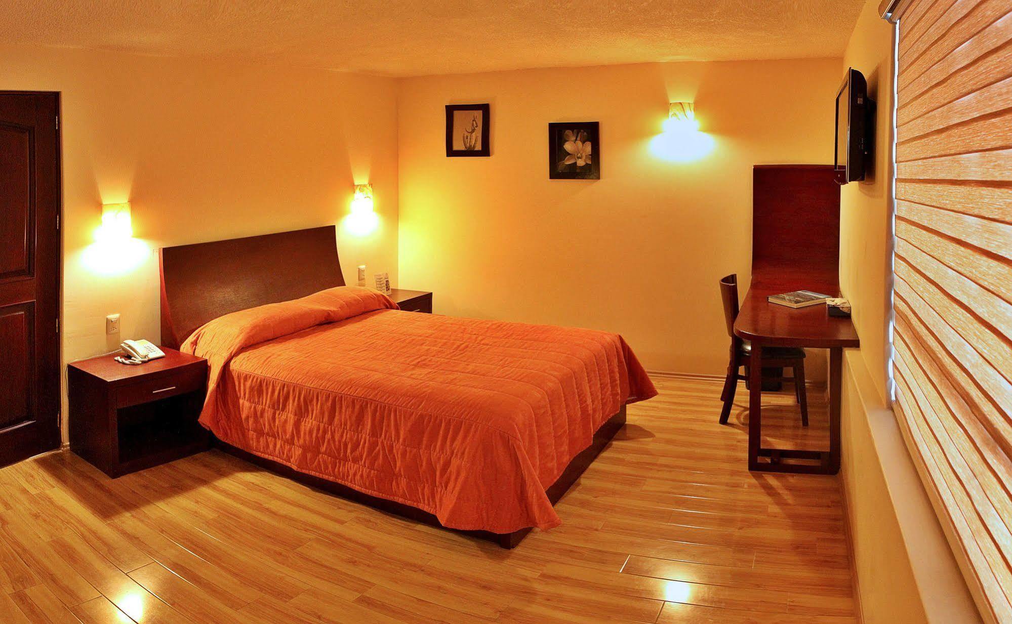 Hotel Cr Tehuacán Dış mekan fotoğraf